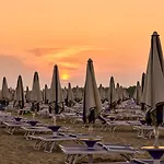 Cozy Flat With A Terrace-beahost * Bibione
