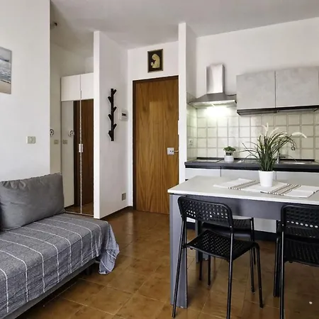 Apartment Cozy Flat With A Terrace-beahost Bibione
