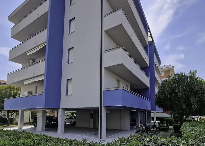 Apartment Cozy Flat With A Terrace-beahost Bibione